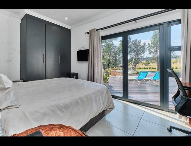 10,706M² SMALLHOLDING FOR SALE IN RUIMSIG